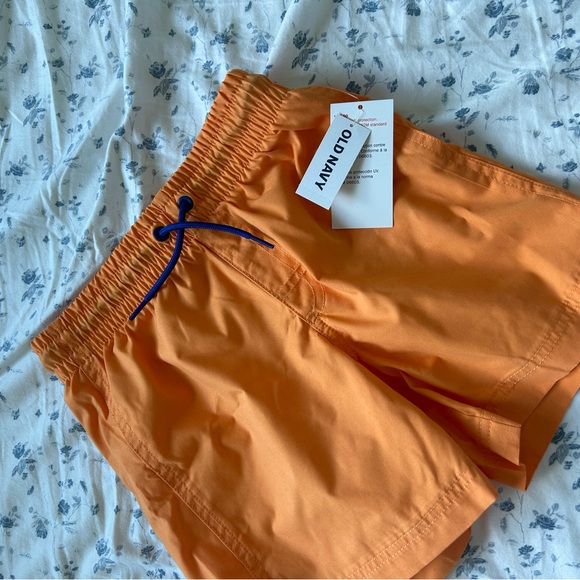 selling 14 items! boys clothes, meant for 6-10 yr olds! - Picture 10 of 14